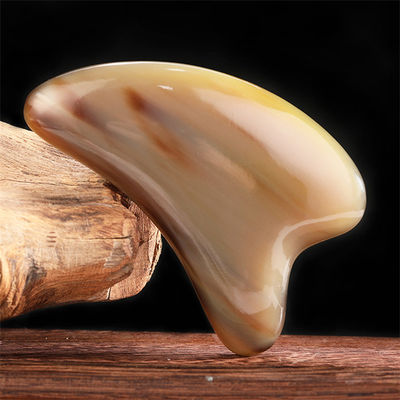 Facial Beauty Gua Sha Tool Bull Horn Heart-shaped Scraping Board for Body Skin Care and Acupuncture Stick