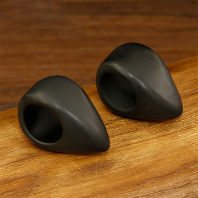 Natural Black Bian Stone Gua Sha Massage Ring for Full-body Manual Acupoint Massager Hand and Foot Meridian Massage
