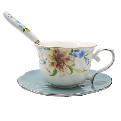 Charming Floral Theme Chinese Porcelain Tea Set in White Color Perfect for Wedding Gifts 23*22/15*10/6.5*14.5/11*12.5cm