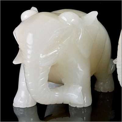 Regional Feature Africa White Feng Shui Jade Elephant Statue for Animal Lovers