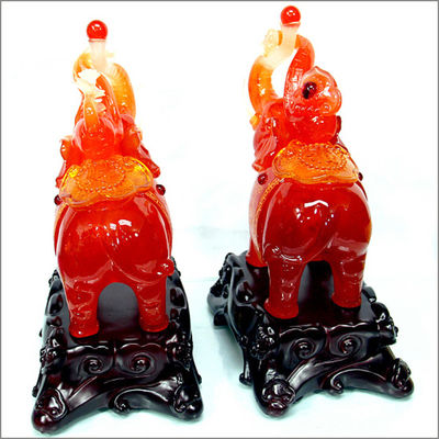 Carved Red Agate Jade Elephant Statues A Perfect Combination of Technique and Style