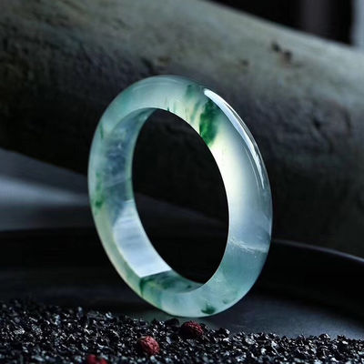 OEM/ODM Acepptable Jewelry Decoration Natural Jade Ice Jade Bracelet Emerald Green Women Jade Crystal Stone Bracelet