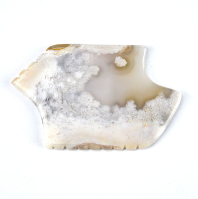 Body Massage Equipment Properties White Natural Guasha Face Tools for Face Spa with Shaped Sakura Agate Jade Gua Sha Facial Tool