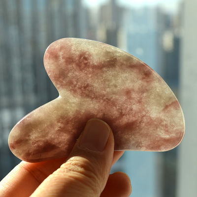 2024 Natural Strawberry Crystal Jade Gua Sha Heart Shape Face Scraping Massage Guasha Board for Full-body Massage Area