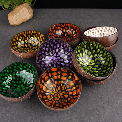 OEM/ODM Acceptable Natural Coconut Shell Bowl Design Ornament Lacquered Coconut Bowls from Regional Feature