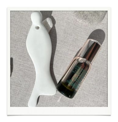 Customizable Gua Sha Massage Tool Creamic Guasha Stone Board for Soft Tissue Scraping on Back Legs Arms Neck Shoulder SPA