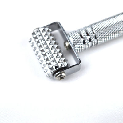 Body Trending Products 2023 Arrivals Stainless Steel Face Roller Face Massager Reflexology Tool Skin Health Care Facial Spa
