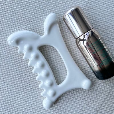 Experience the Benefits of Lymphatic Drainage with Our Ceramic Gua Sha Scraping Massage Tool Medical Personal Care Style