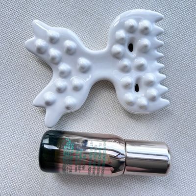 Body Massage Tool White Ceramic Gua Sha Scraping Guasha Stone for Self Skin Care Spa Whole Body Relax Beauty Massager