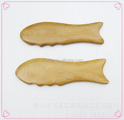 140*45mm Wooden Fish Shaped Gua Sha Tool Perfect for Massage and Detoxification