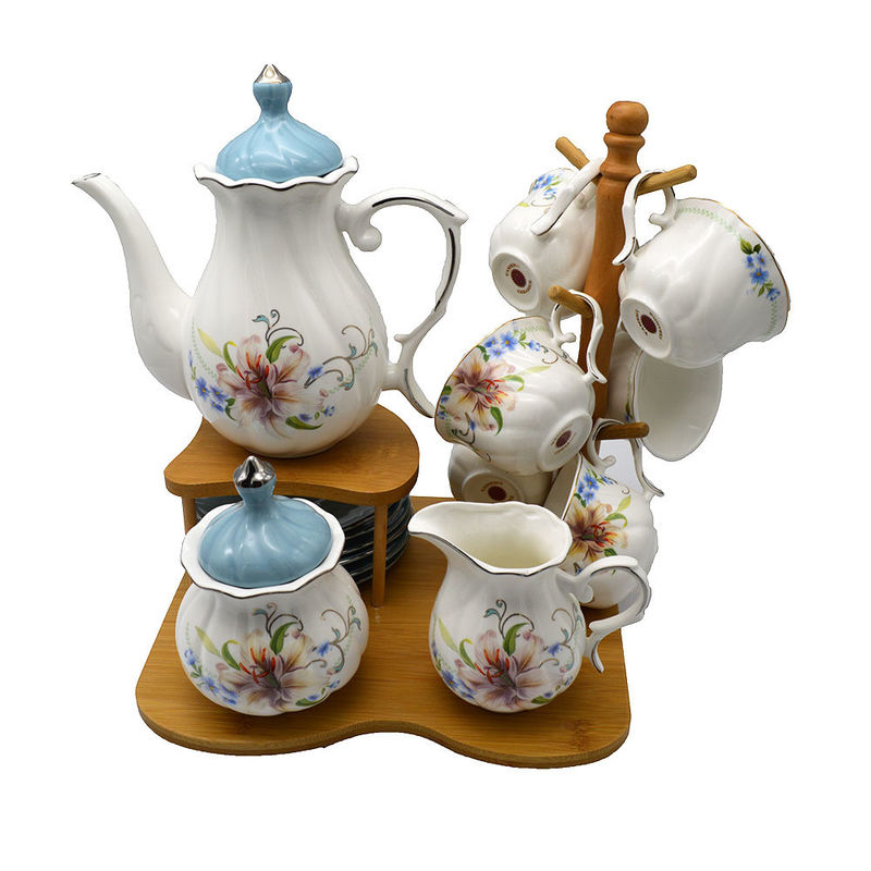 Charming Floral Theme Chinese Porcelain Tea Set in White Color Perfect for Wedding Gifts 23*22/15*10/6.5*14.5/11*12.5cm